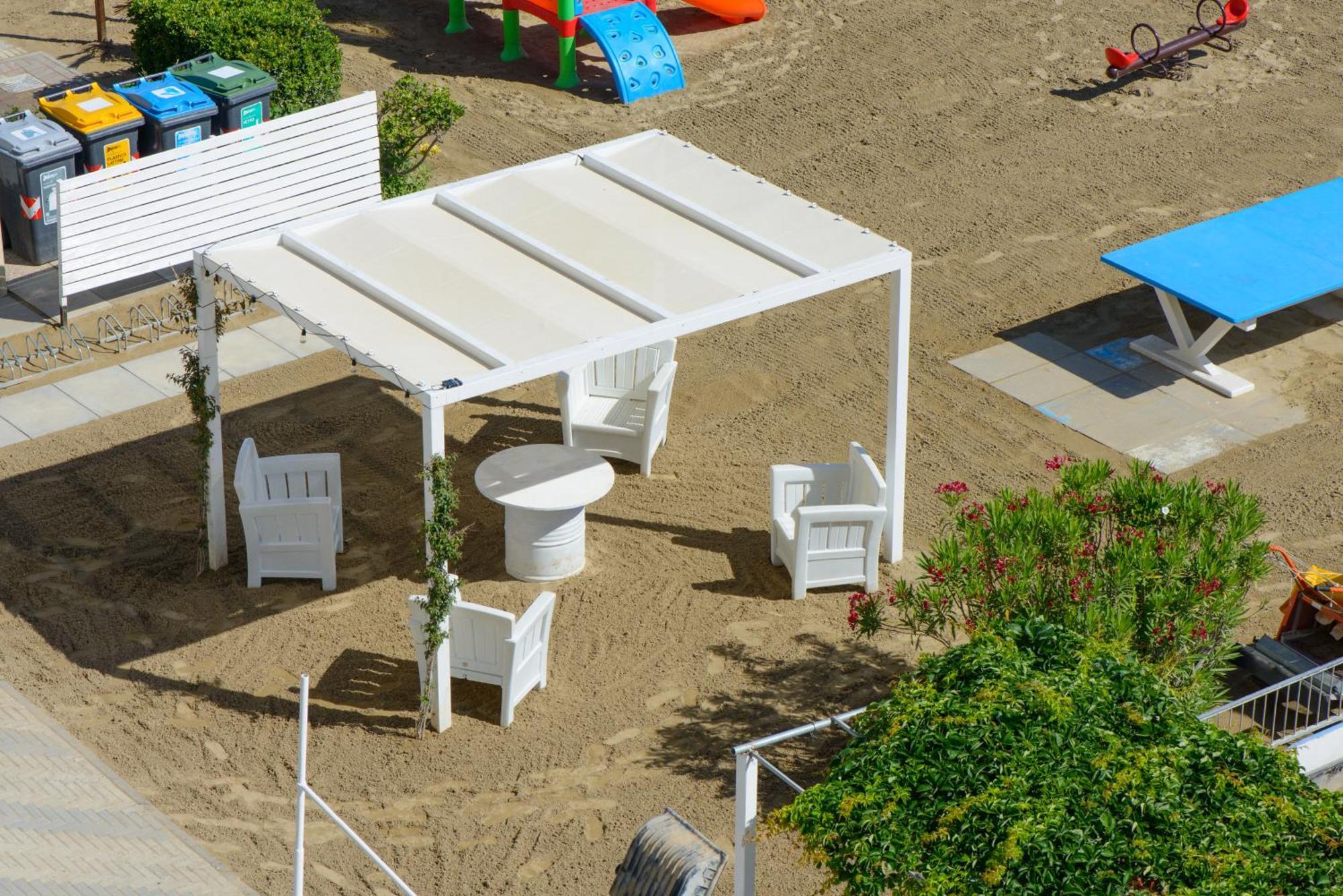 Nautic Beach Hotel Rimini Exterior photo