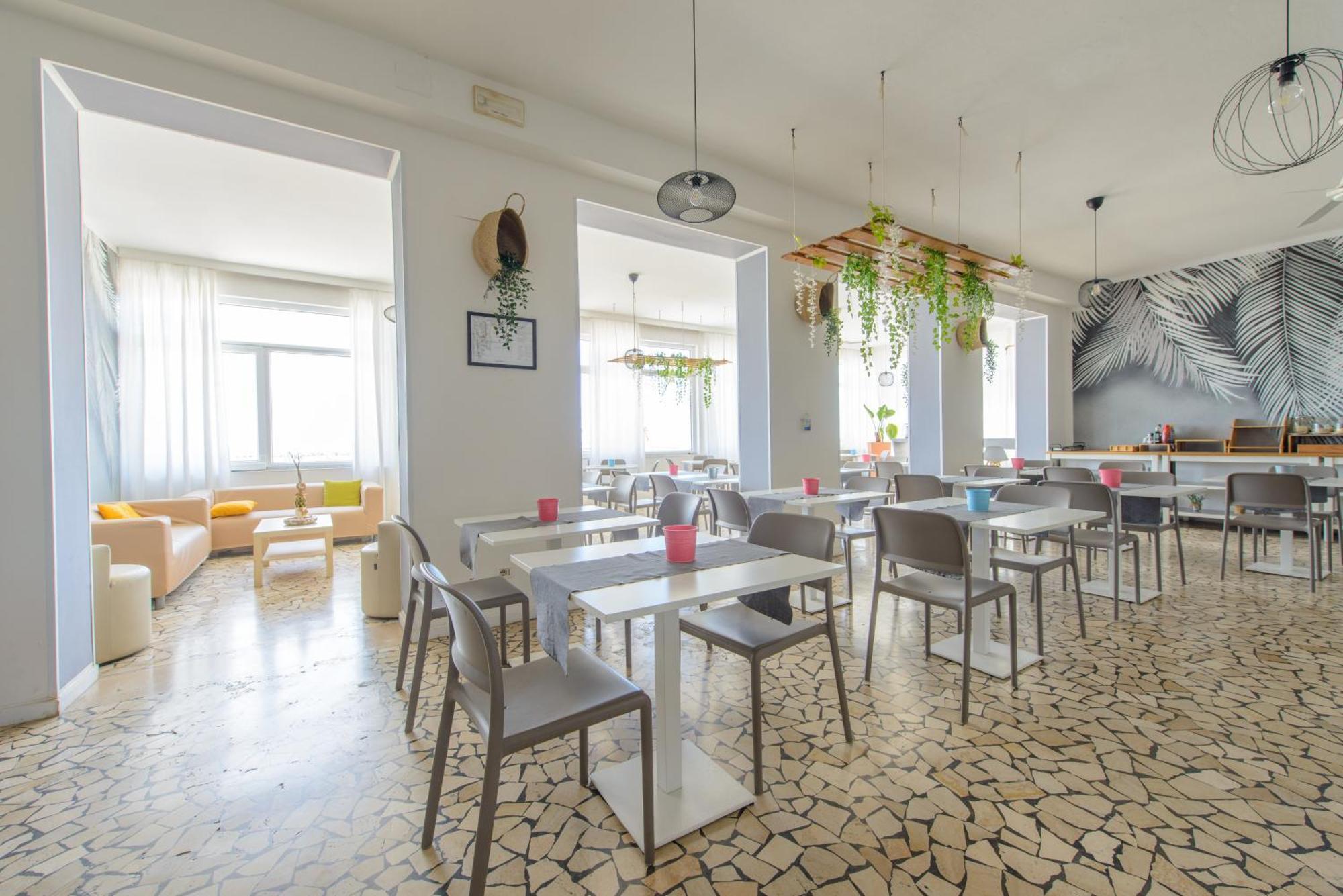 Nautic Beach Hotel Rimini Exterior photo